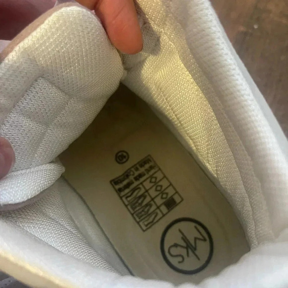 MKS Sneakers size 10 - Picture 5 of 7